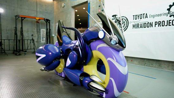 This awesome life-sized Miraidon, built by the Toyota Engineering Society, will be on display at the Tokyo Midtown Hibiya this weekend